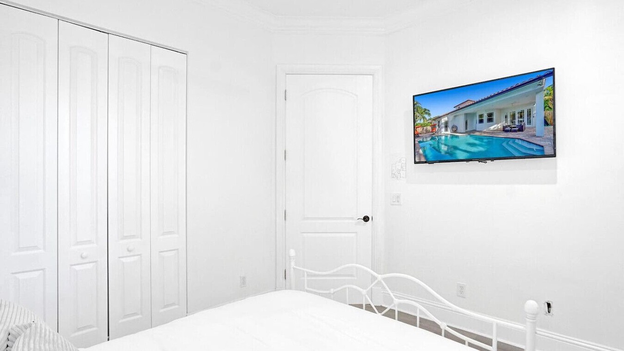 Photo of Bedroom in River Oaks