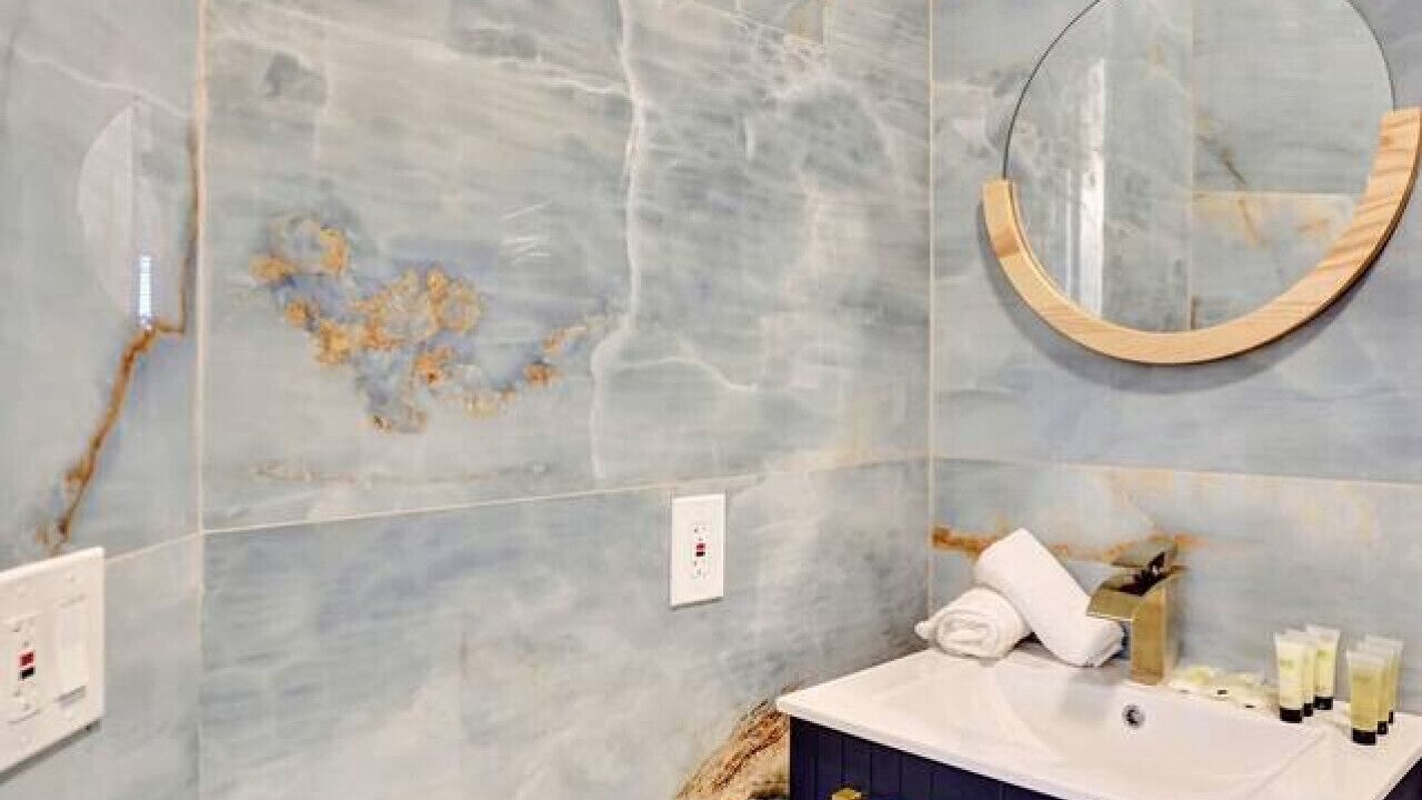 Photo of Bathroom in River Oaks
