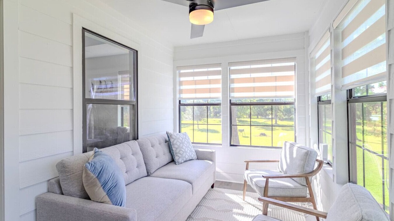 Photo of Livingroom in Lake Houston
