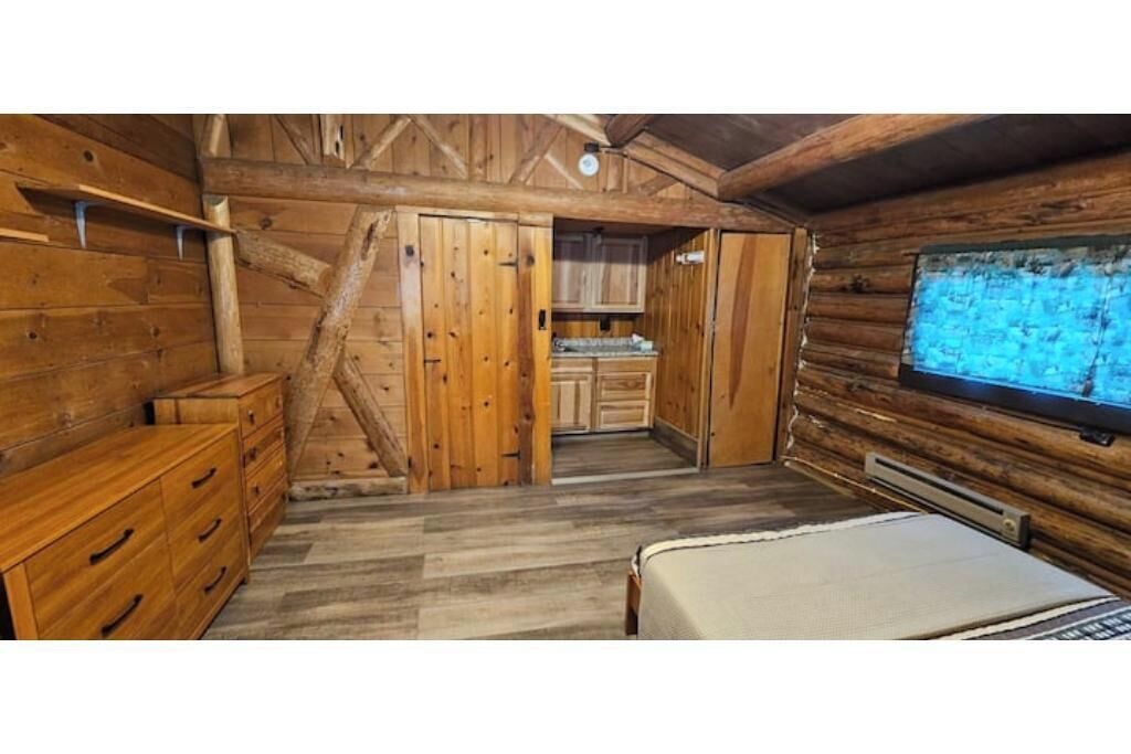Photo of Bedroom in Cooke City-Silver Gate