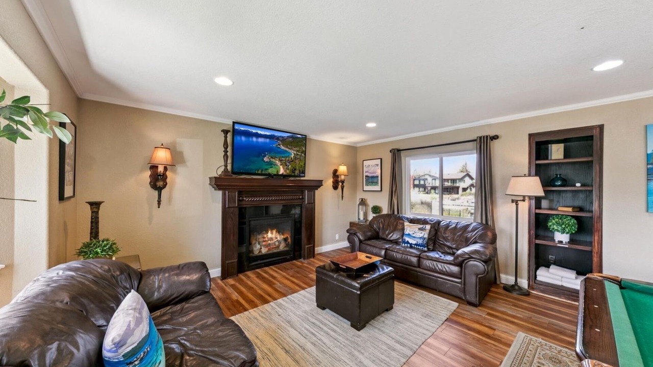 Photo of Livingroom in Tahoe Keys