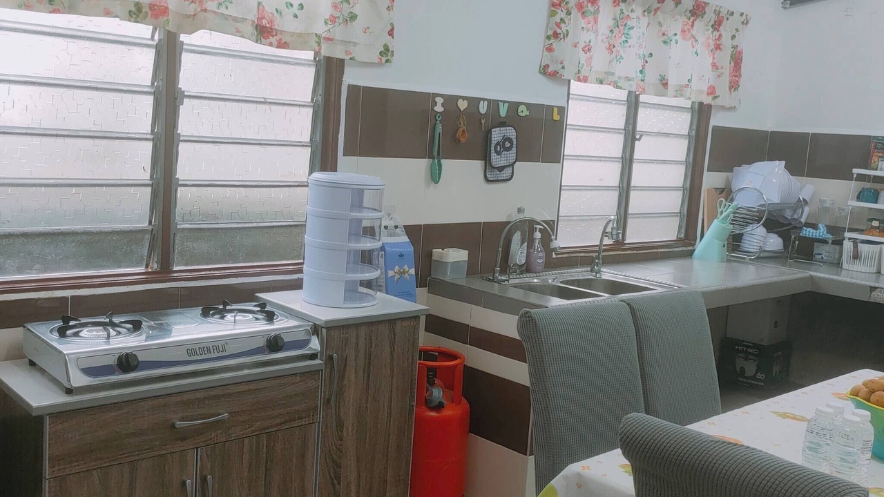 Photo of Kitchen in Temerloh