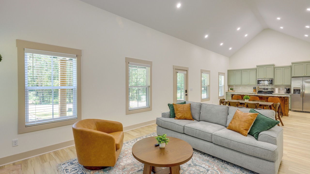Photo of Livingroom in Millbrook