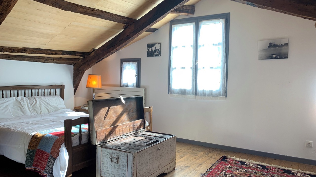 Photo of Bedroom in Villefranche-de-Rouergue