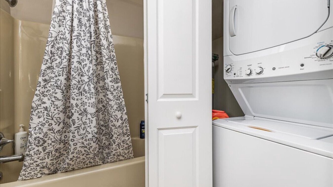 Photo of Bathroom in The Galena Territory
