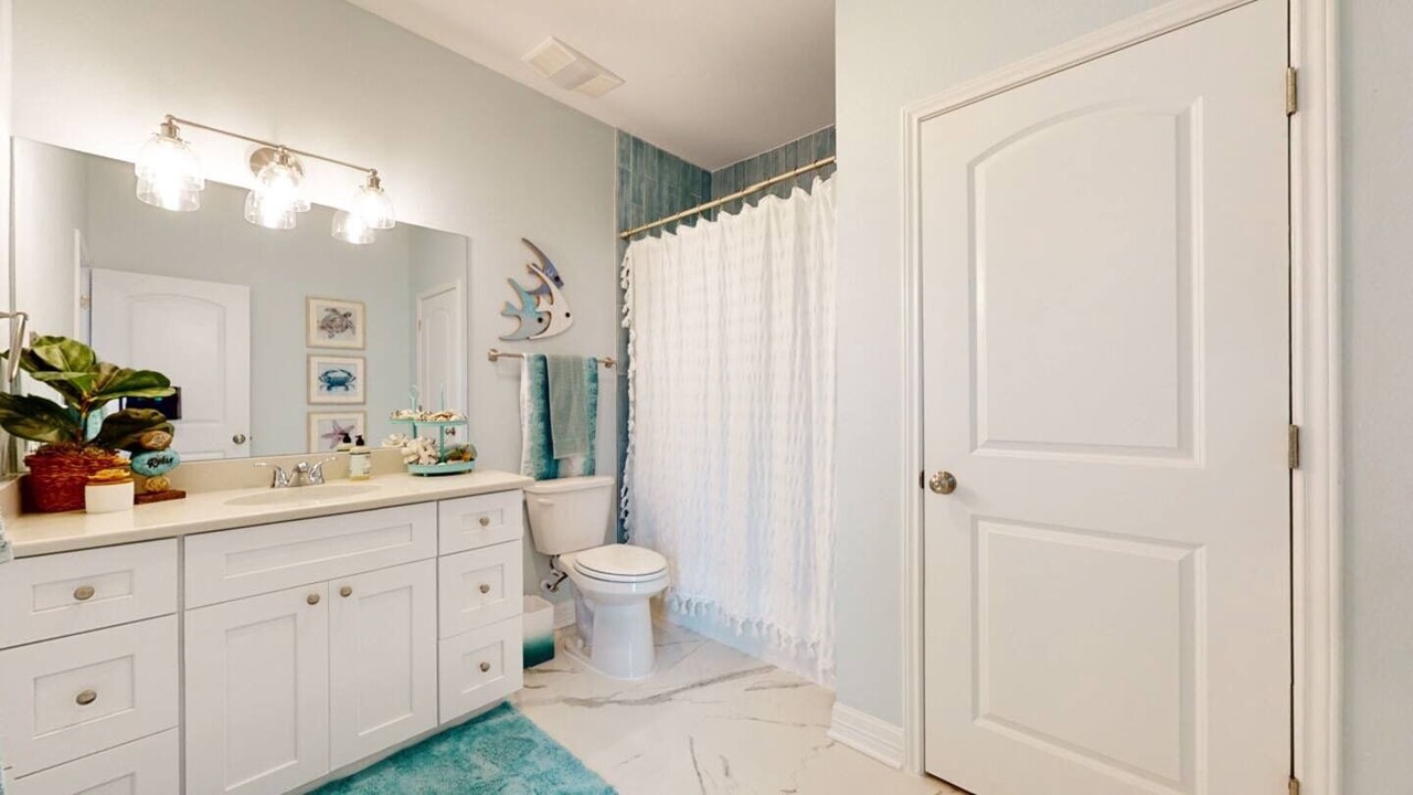Photo of Bathroom in Crystal Beach