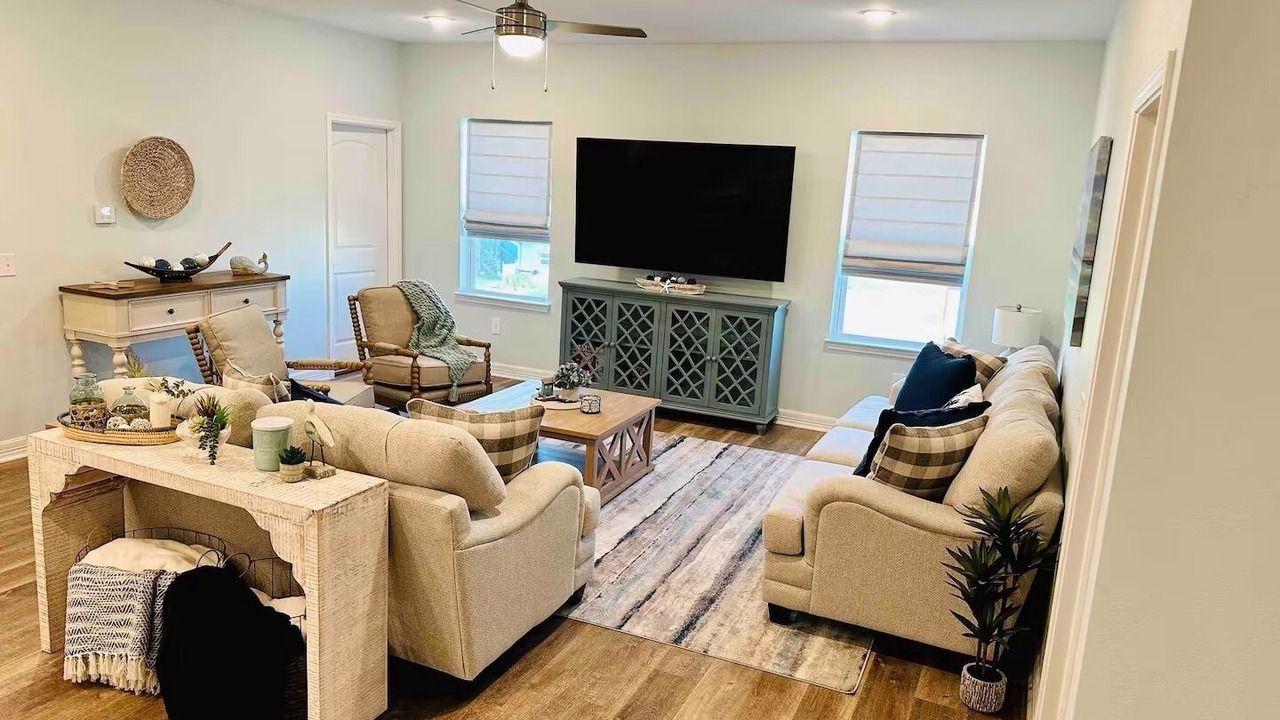 Photo of Livingroom in Crystal Beach