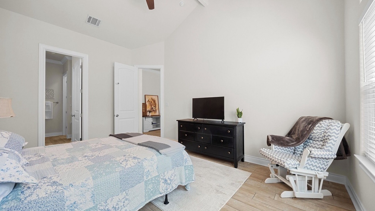 Photo of Bedroom in Highland Lake Estates