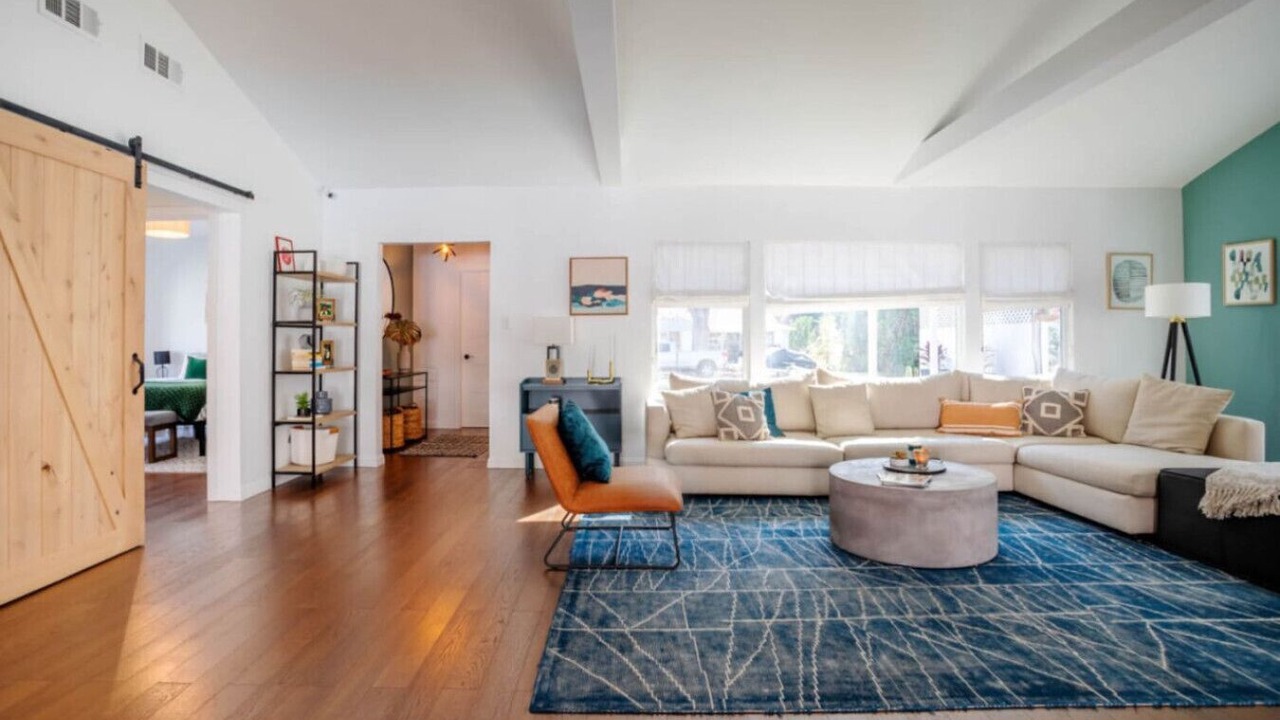 Photo of Livingroom in North Hollywood