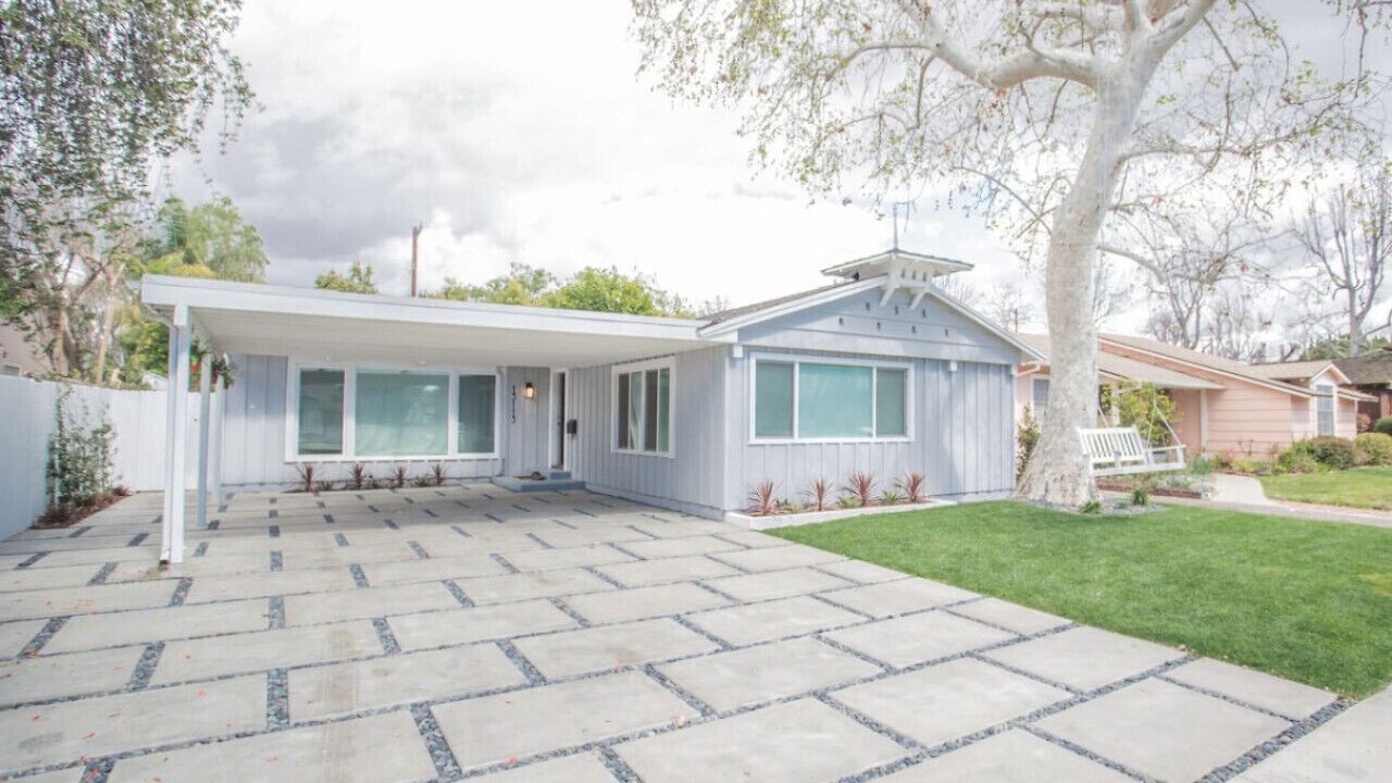 Photo of Outdoor in North Hollywood