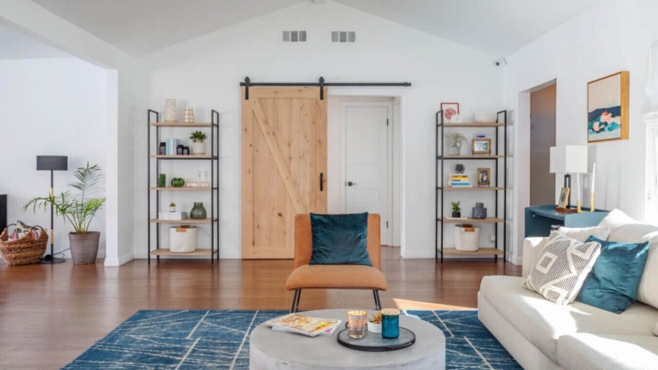 Photo of Livingroom in North Hollywood