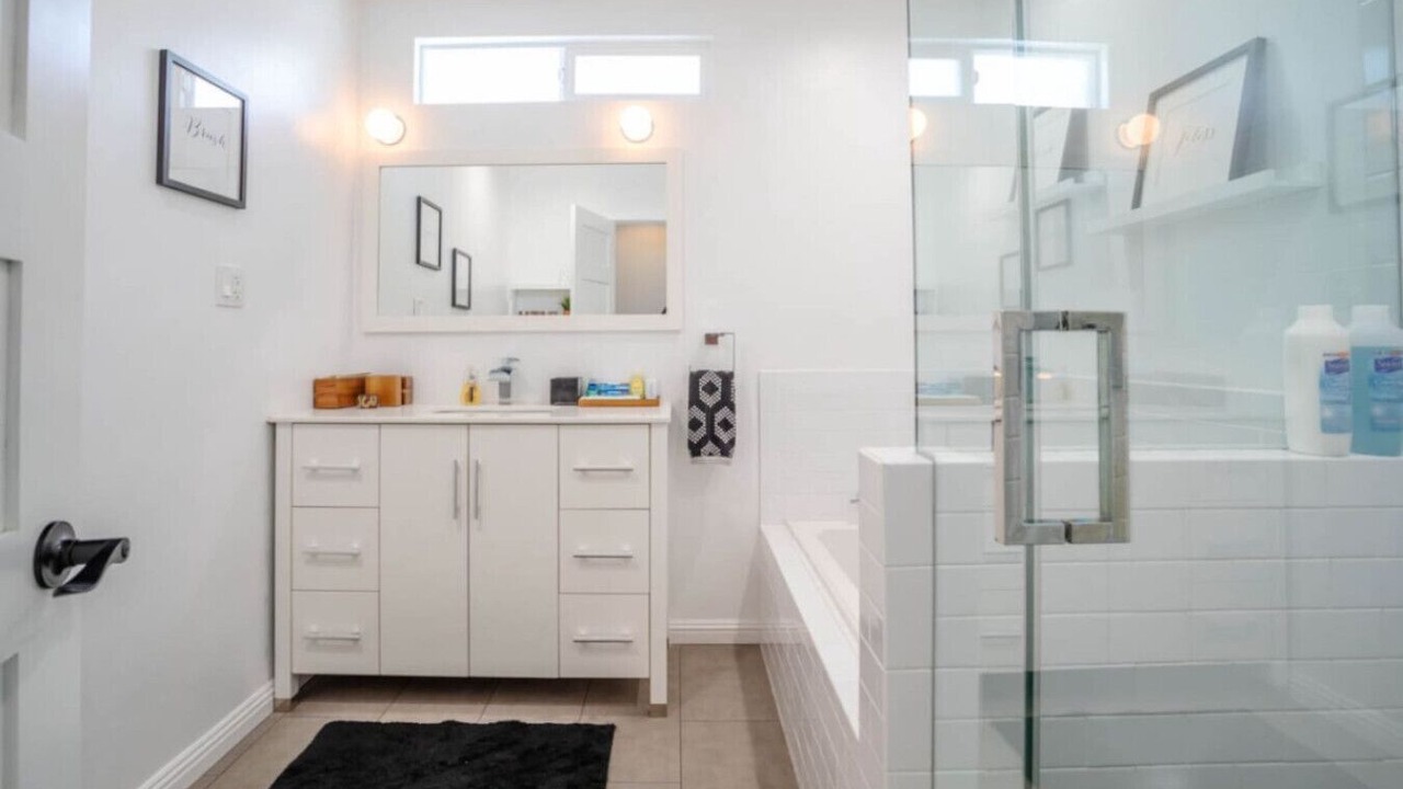 Photo of Bathroom in North Hollywood
