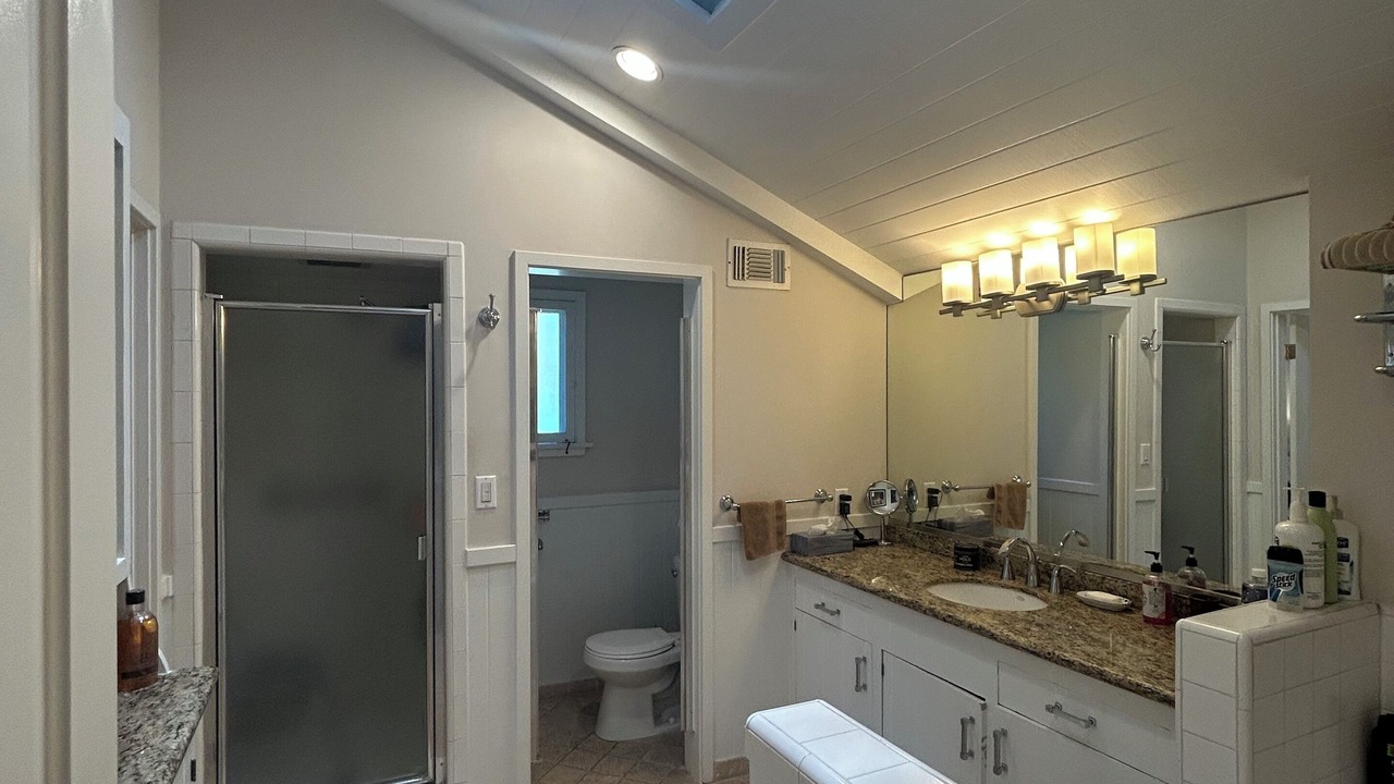Photo of Bathroom in Mid City