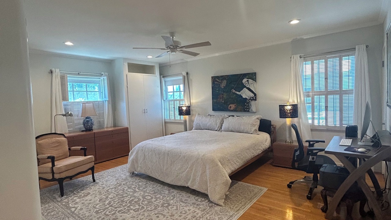 Photo of Bedroom in Mid City