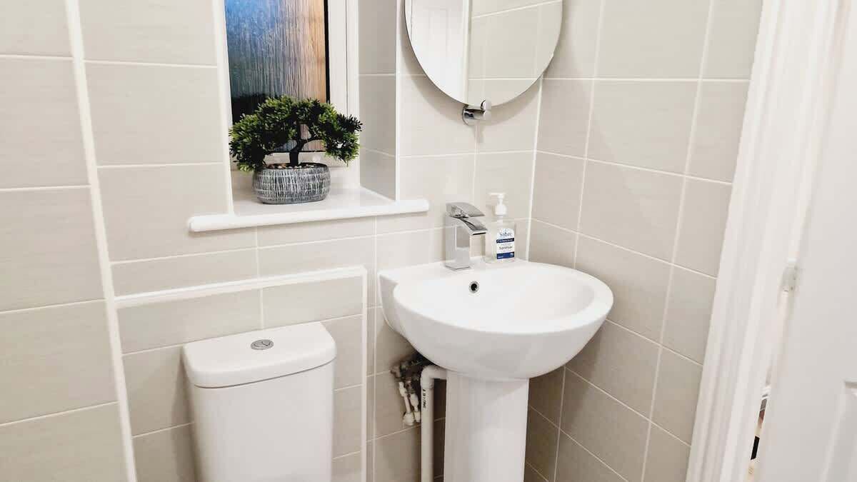 Photo of Bathroom in Aveley