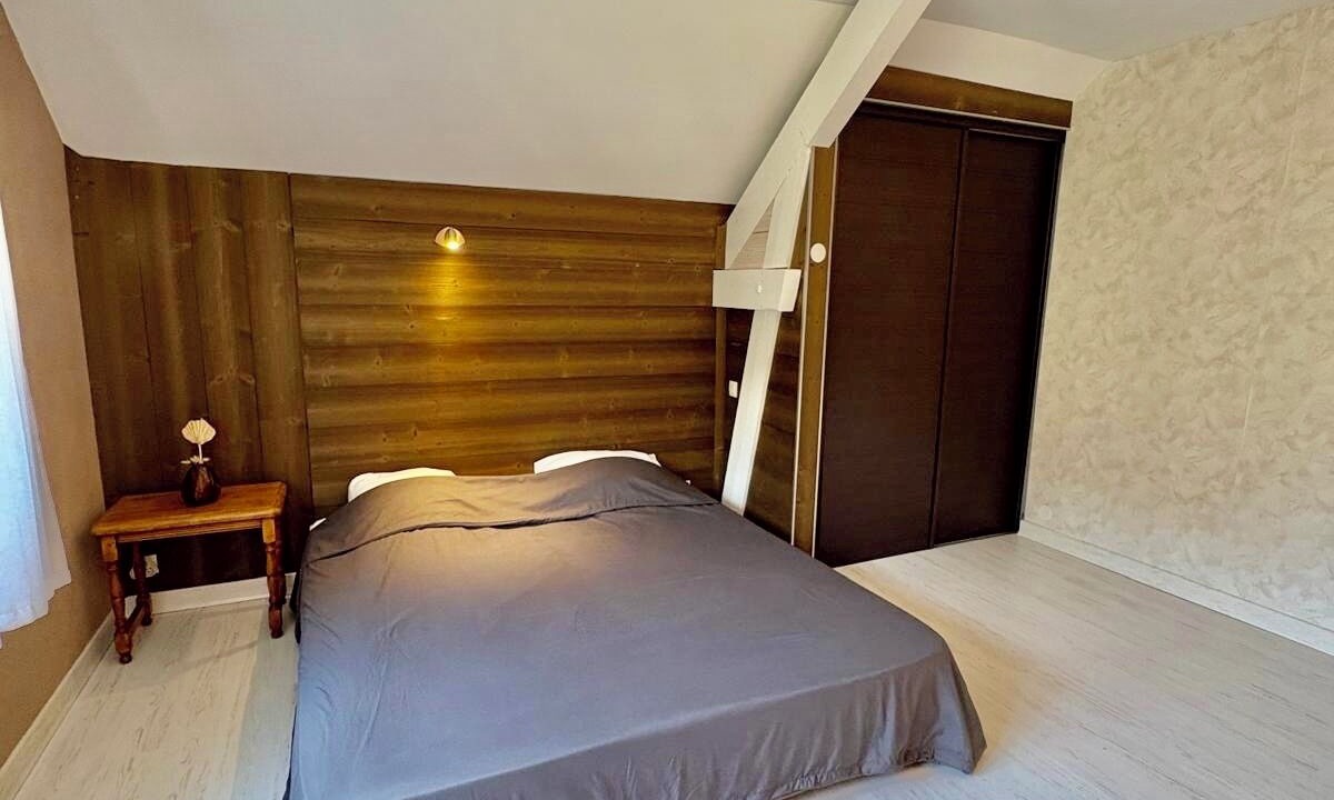 Photo of Bedroom in Saint-Offenge-Dessous