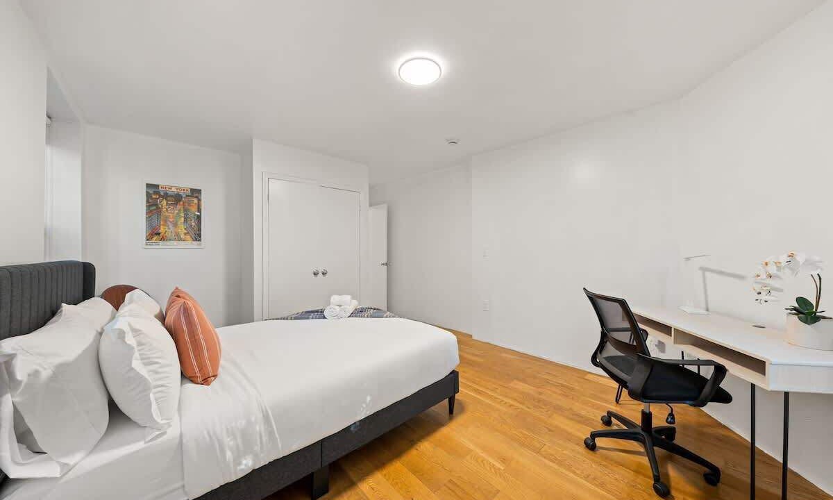 Photo of Bedroom in Harsimus Cove