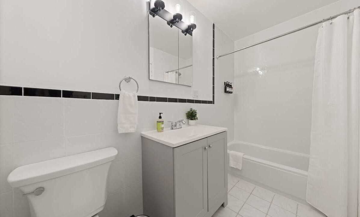 Photo of Bathroom in Harsimus Cove