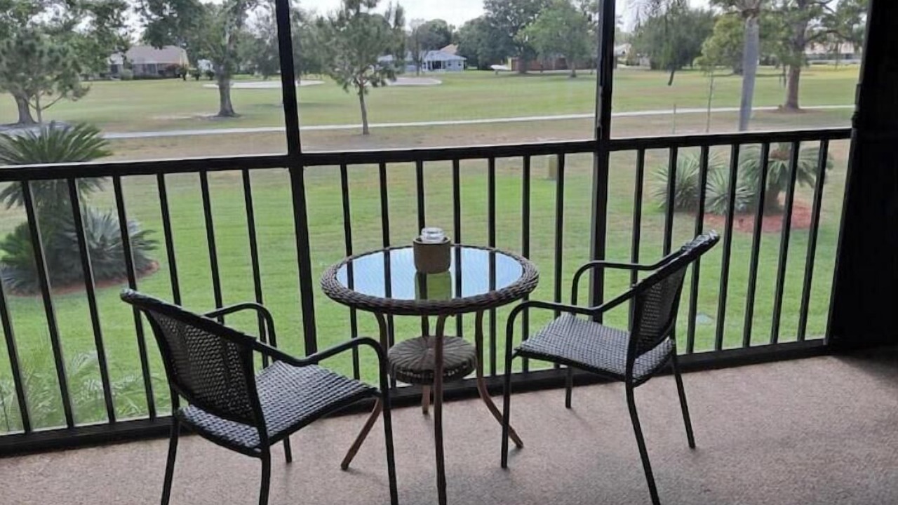 Photo of Outdoor in Sun 'N Lake
