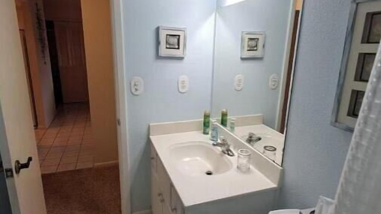 Photo of Bathroom in Sun 'N Lake