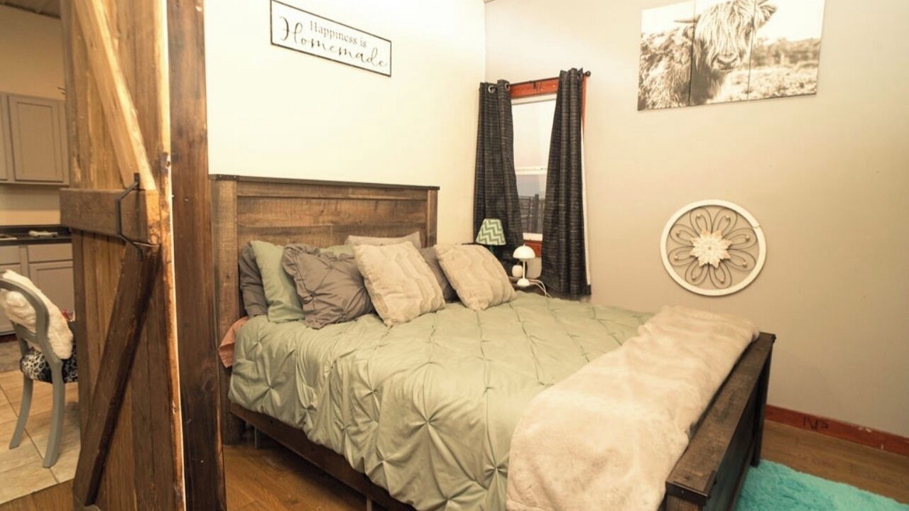Photo of Bedroom in Lincoln County