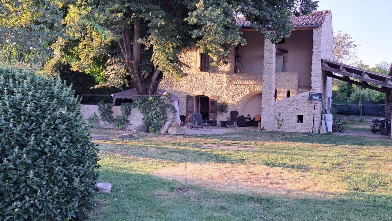 Photo of Outdoor in Ales