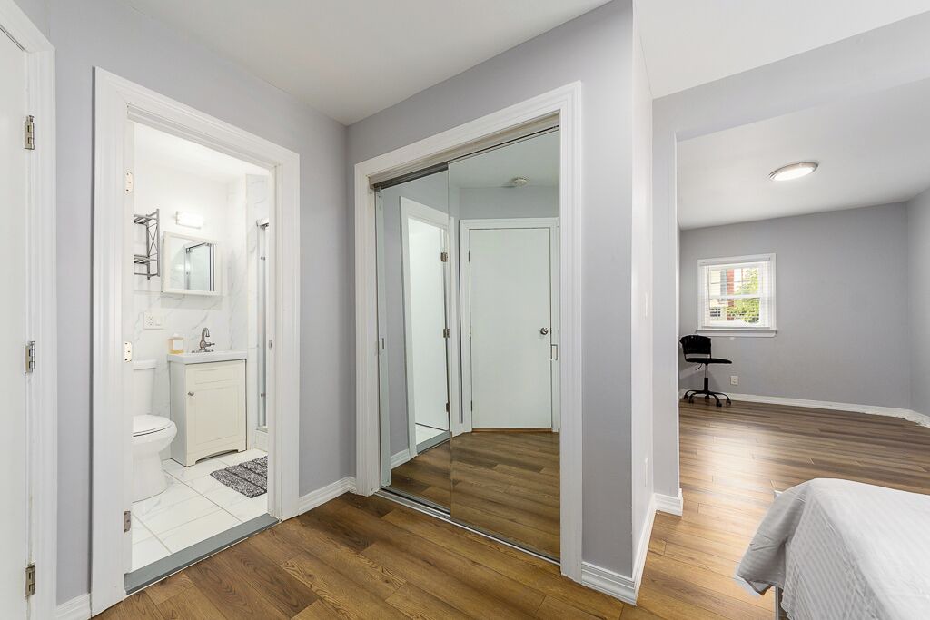 Photo of Bedroom in Floral Park