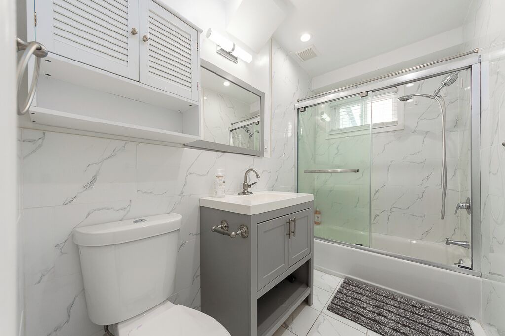 Photo of Bathroom in Floral Park