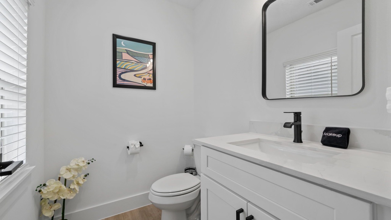 Photo of Bathroom in South Central Houston