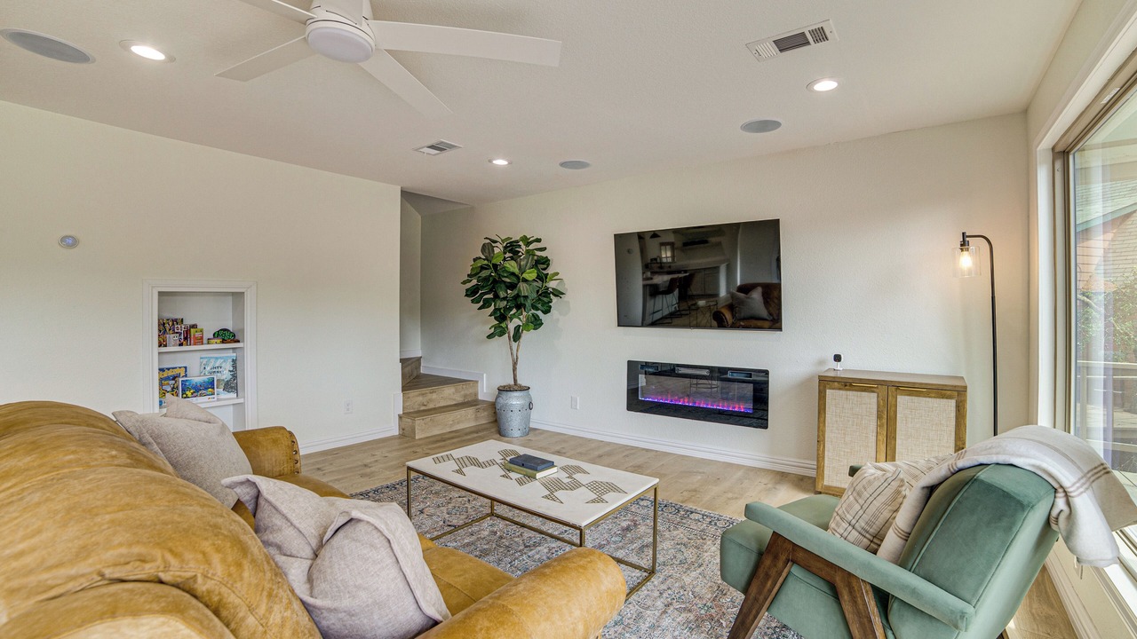 Photo of Livingroom in Eustace