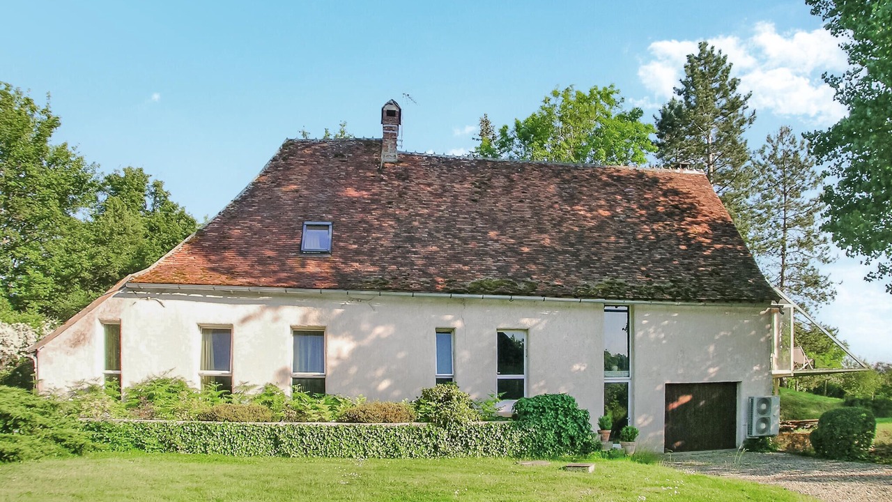 Photo of Others in Saint-Georges-sur-Baulche