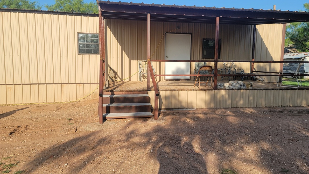 Photo of Patio Balcony in Justiceburg