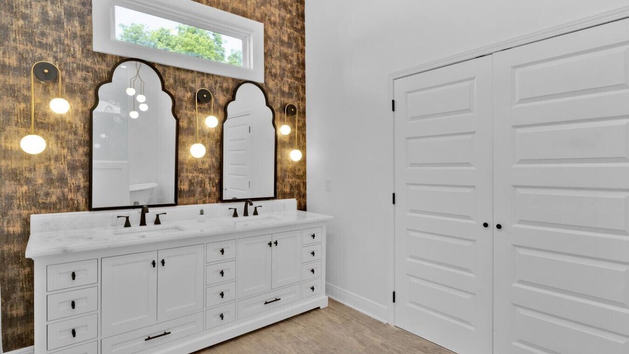 Photo of Bathroom in College Park