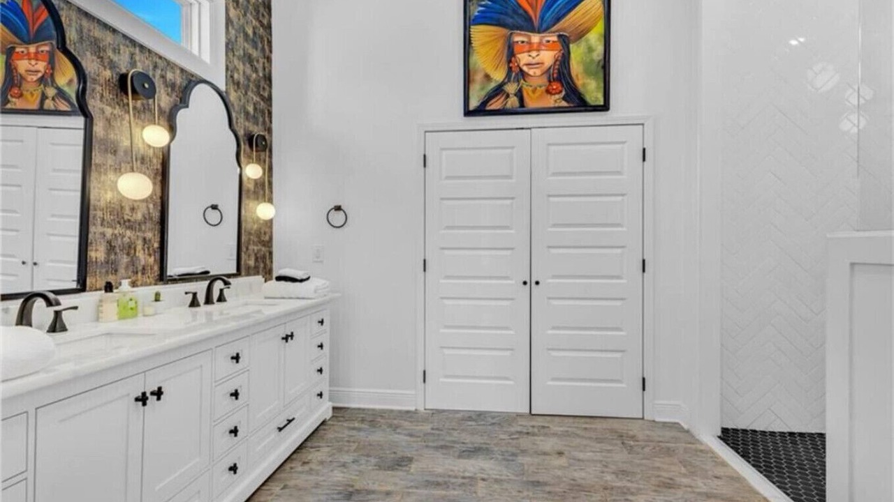 Photo of Bathroom in College Park