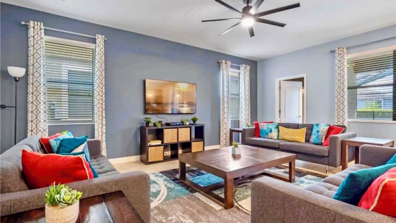 Photo of Livingroom in Davenport