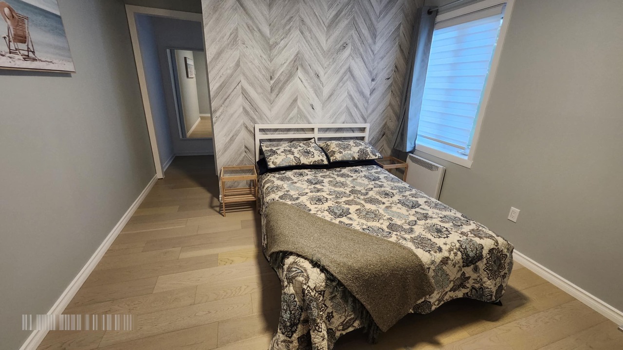 Photo of Bedroom in Sept-Iles