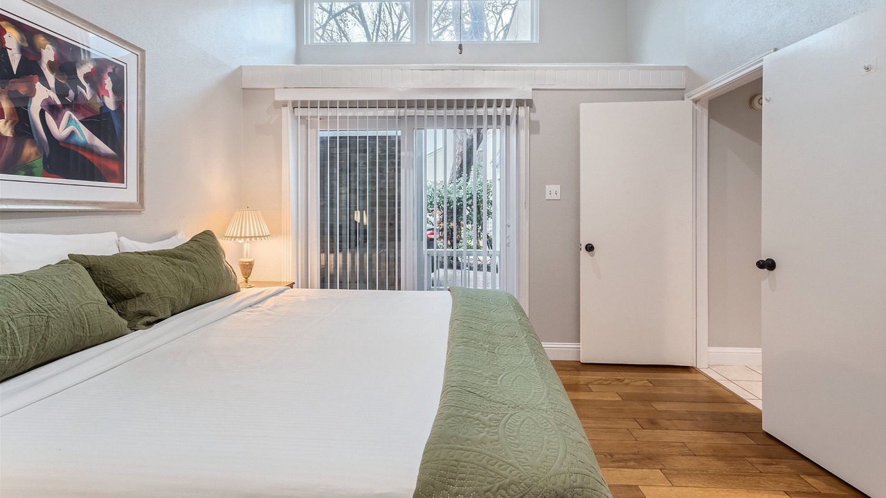 Photo of Bedroom in Bluffview