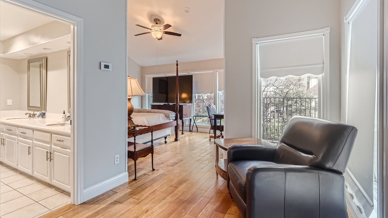 Photo of Bedroom in Bluffview