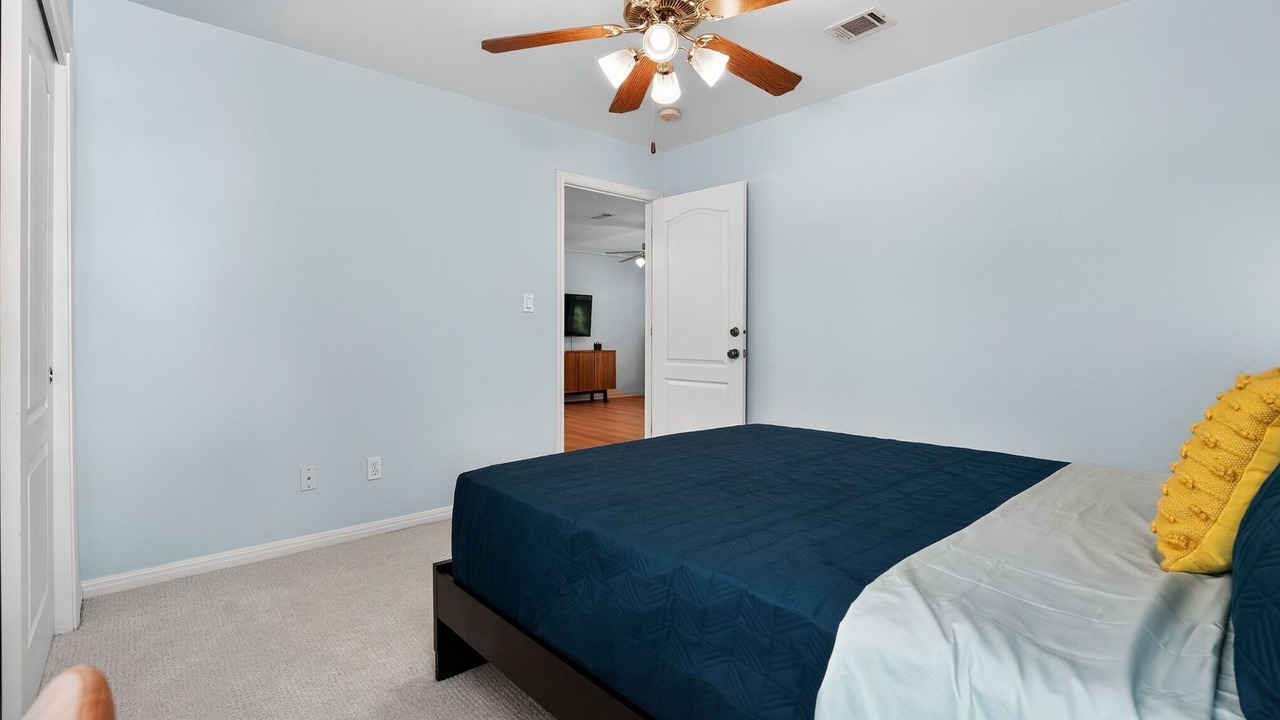 Photo of Bedroom in Highland Lake Estates