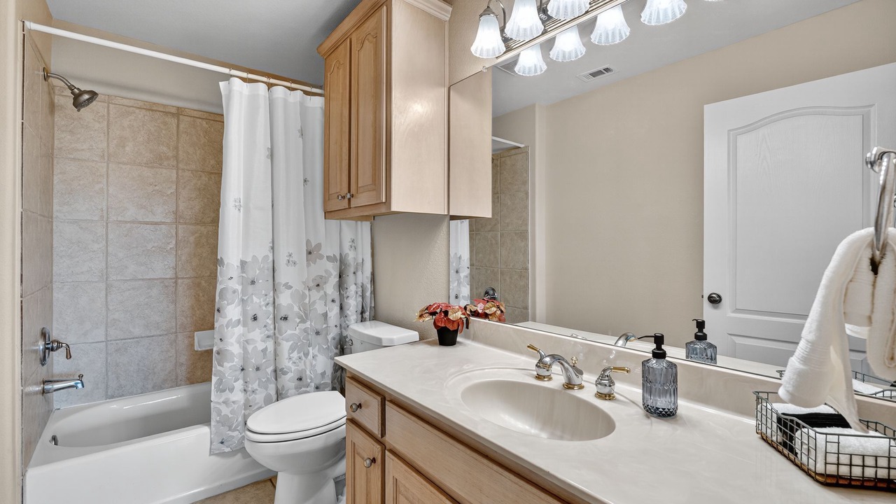 Photo of Bathroom in Highland Lake Estates
