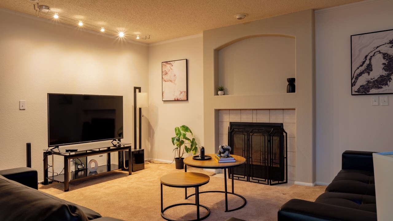 Photo of Livingroom in Westridge