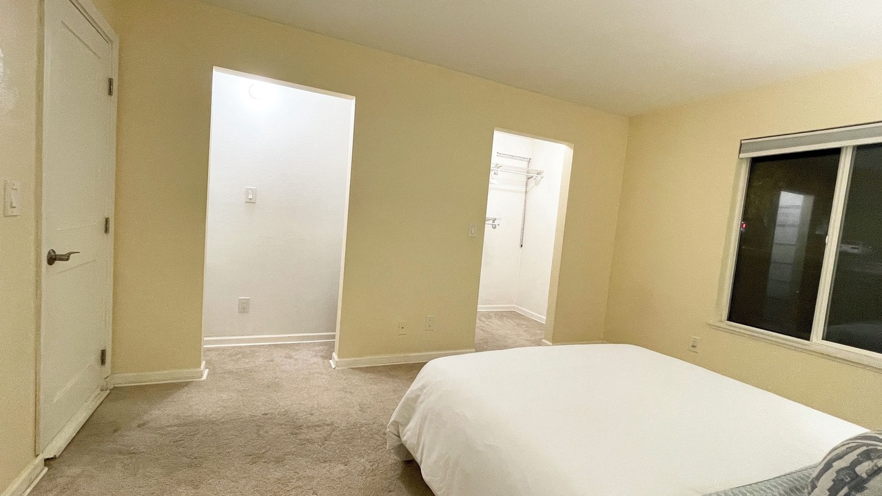 Photo of Bedroom in Bridle Trails