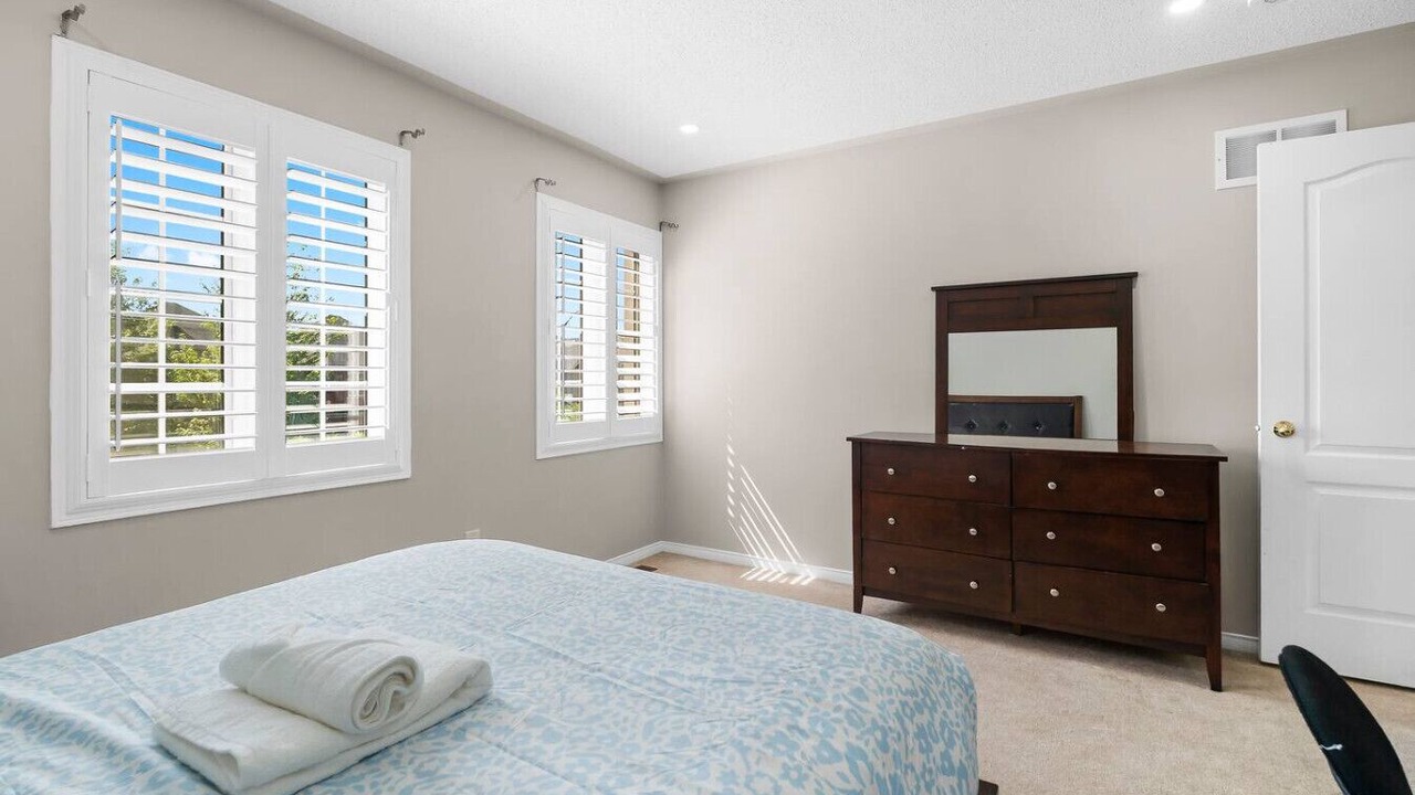 Photo of Bedroom in Churchill Meadows