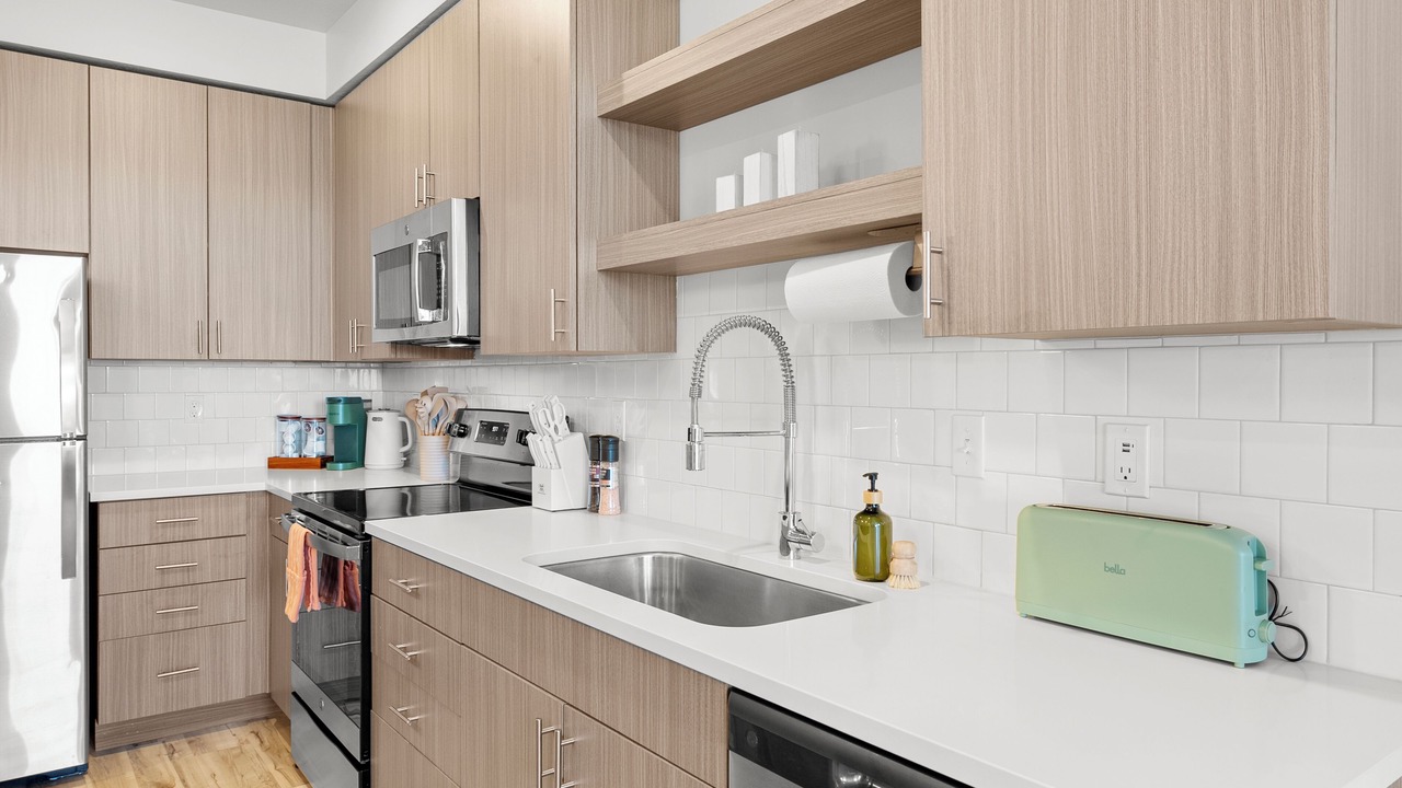 Photo of Kitchen in People's Freeway