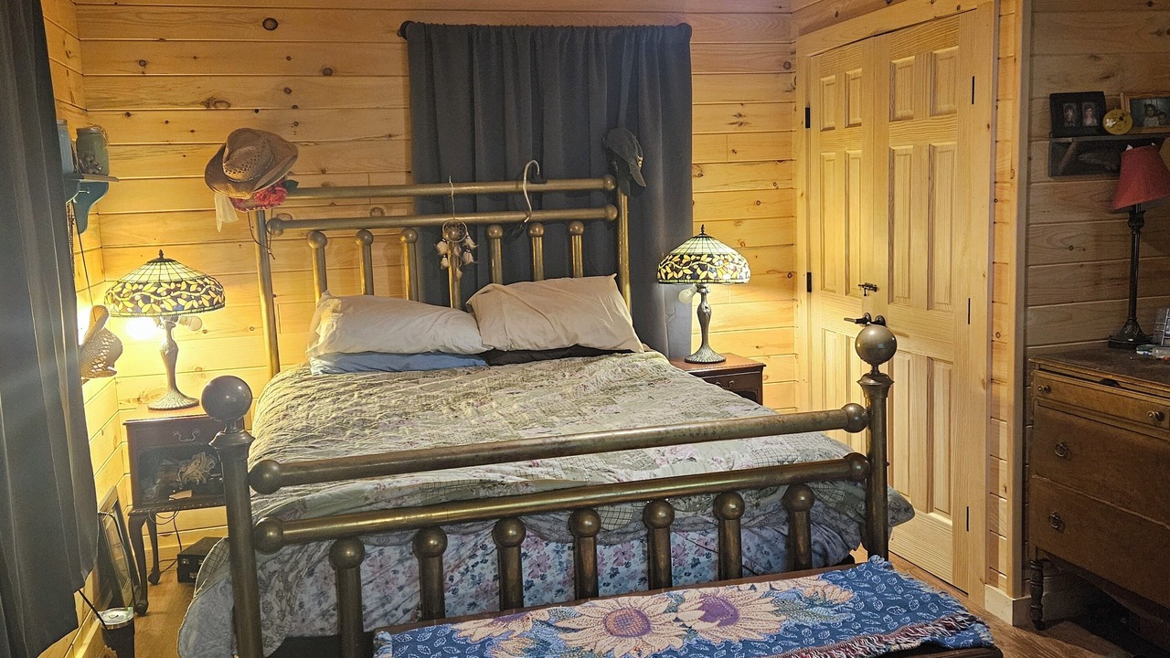 Photo of Bedroom in Lakewood