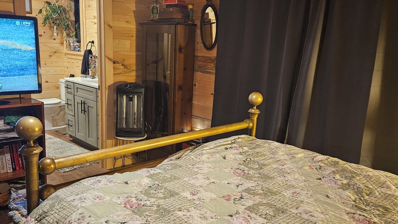 Photo of Bedroom in Lakewood