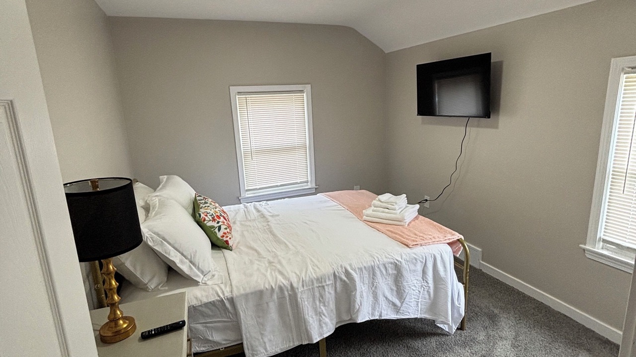 Photo of Bedroom in Detroit