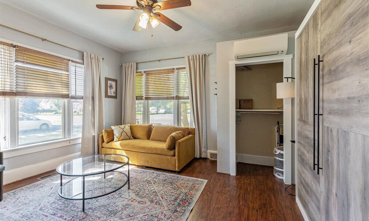 Photo of Livingroom in Franklin