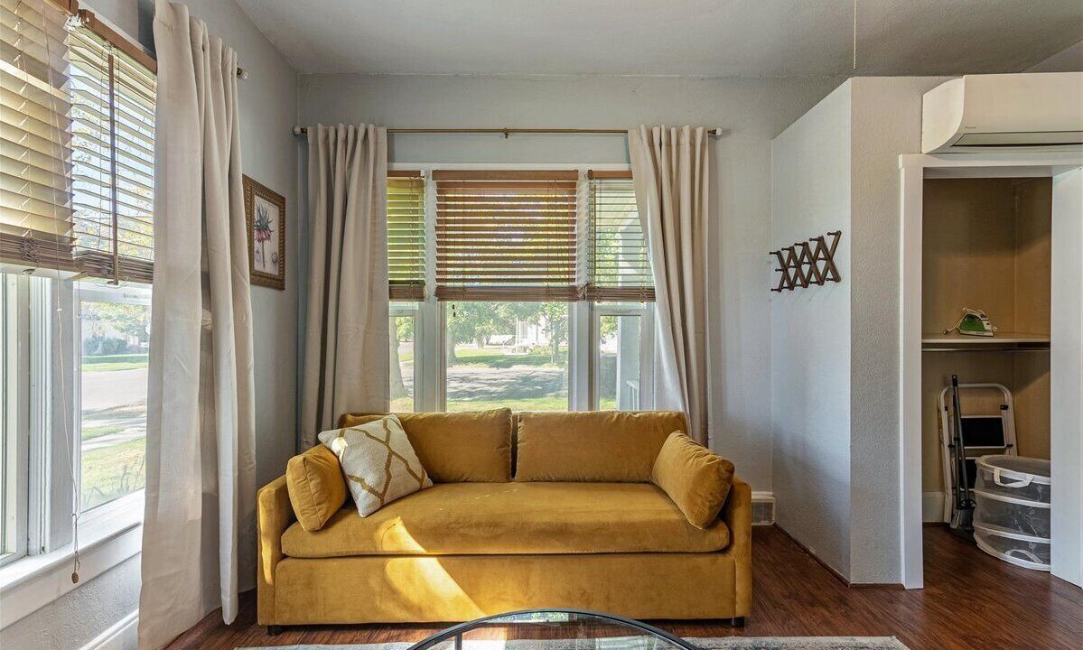 Photo of Livingroom in Franklin