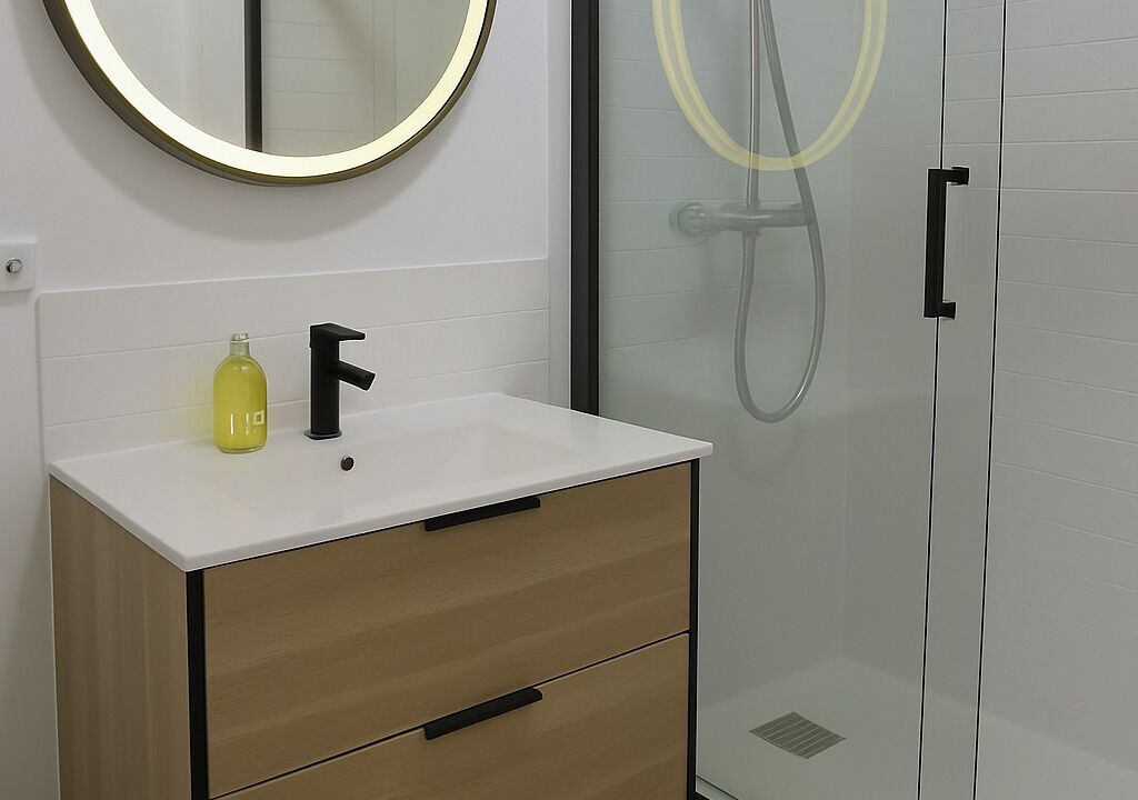 Photo of Bathroom in Dinan